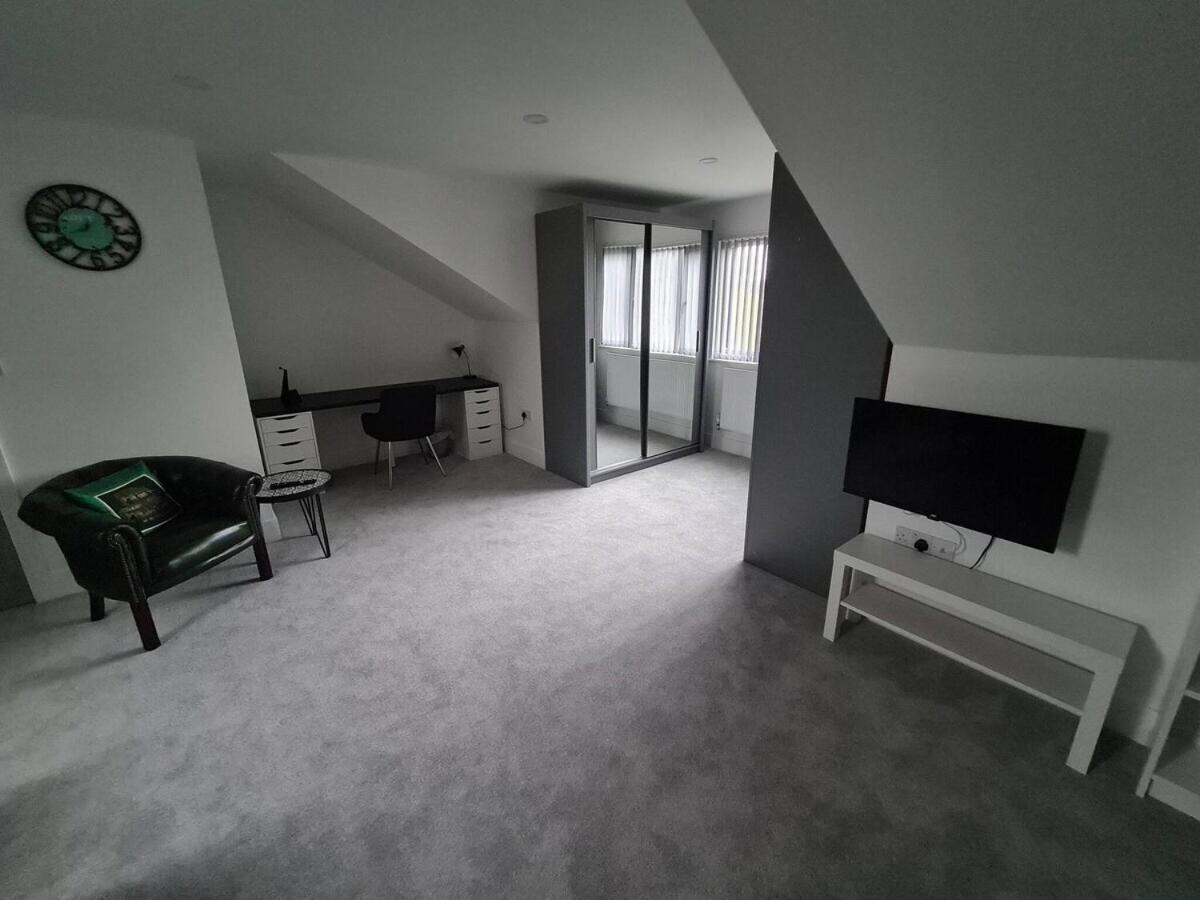 Sav 5 Bed Luxury Detached House In Leicester Humberstone Kamer foto